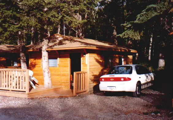 Pocahontas Cabins, Jasper NP
Statt eines Hotelzimmers mal eine Übernachtung in einem eigenen kleinen Ferienhaus.
Schlüsselwörter: Ferienhaus, Pocahontas Cabins, Jasper, Alberta, Kanada