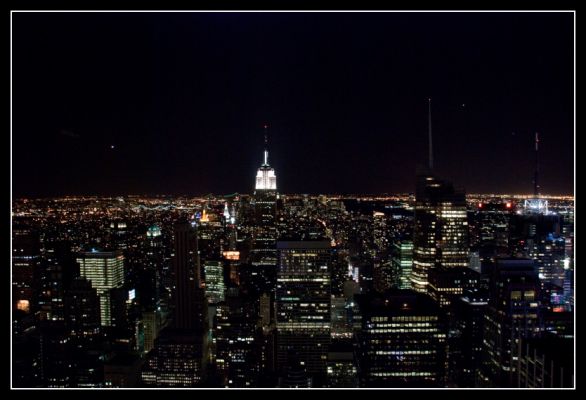 Empire State Buidling vom Rockefeller Center bei Nacht
Schlüsselwörter: Empire State Building, Top of the Rock