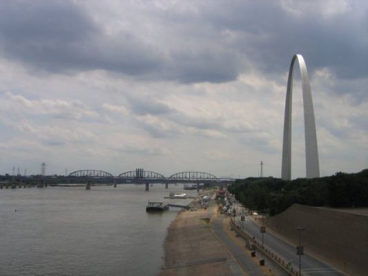 Mississippi mit Gateway Arch
St. Louis,MO
