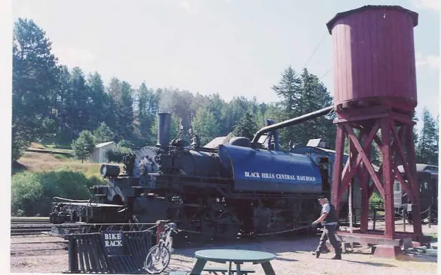1880 Train
Wasser tanken
