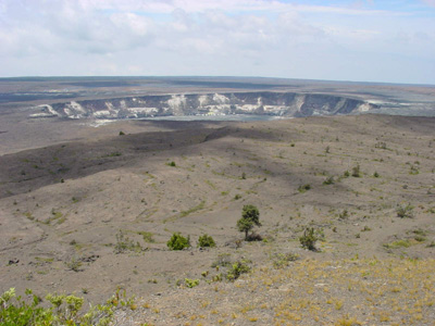 Halema'uma'u Crater im Kilauea Iki Crater
