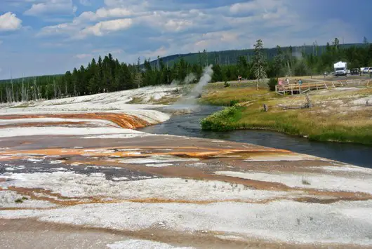 Yellowstone 10
