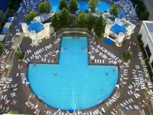 Blick vom Zimmer auf den Pool, Hotel Excalibur
