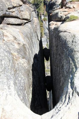 Yosemite NP Fissures
