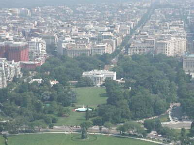 Washington: Blick vom Monument aufs White House
