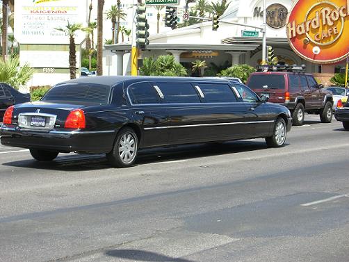 Limousine in Las Vegas
Limousine in Las vegas
Schlüsselwörter: Limousine, Las Vegas