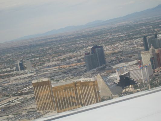 Blick über Vegas aus dem Flieger
