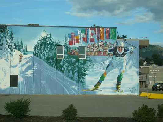 Murals in Vernon
