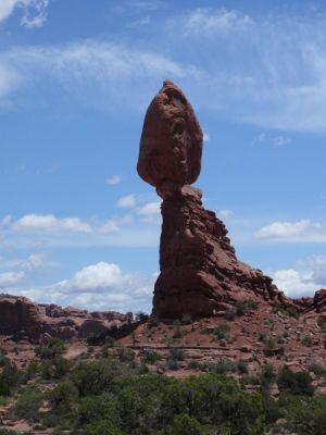 Arches NP (Balanced Rock)
