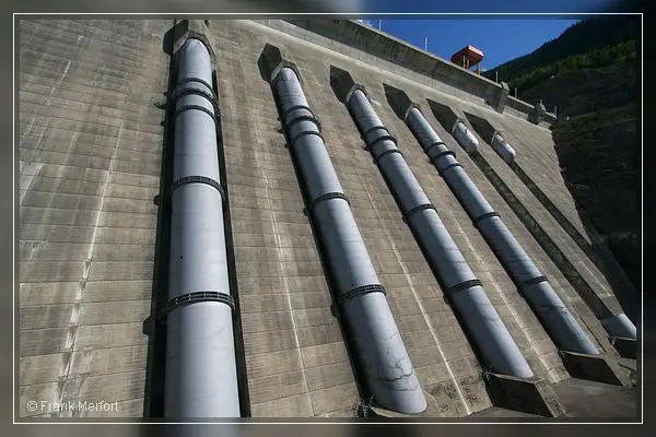 Revelstoke Dam
